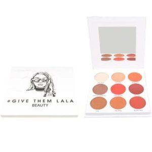 GIVE THEM LALA BEAUTY  The Grown Woman Palette NIB